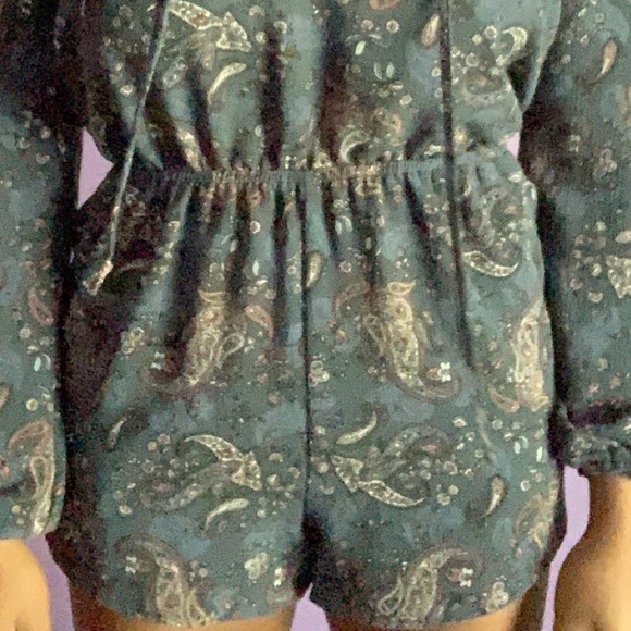 Romper - Picture 4 of 5